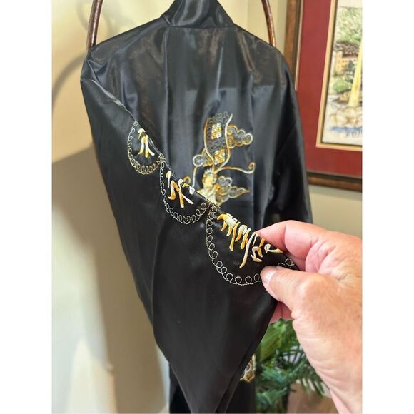 Black Embroidered Satin Unisex  Kimono - Picture 3 of 8